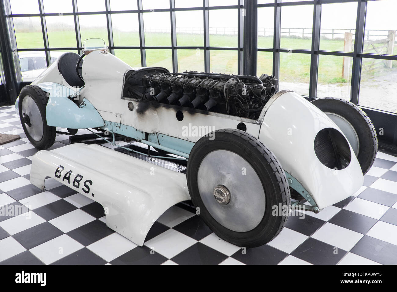Famoso,ristrutturato,terra,velocità,record,supporto,Babs,auto,a,Museo di velocità,Museo,Velocità,Pendine,Sands,Beach,Carmarthenshire,West,sud,Galles,Welsh,UK, Foto Stock
