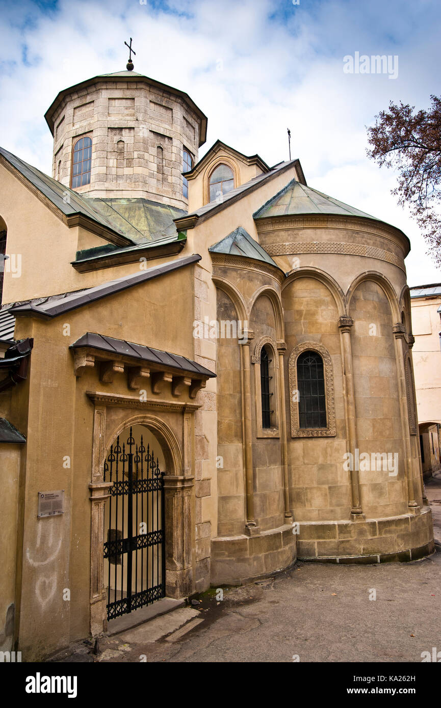 Esterno di un edificio di una antica chiesa armena di Lviv, Ucraina Foto Stock