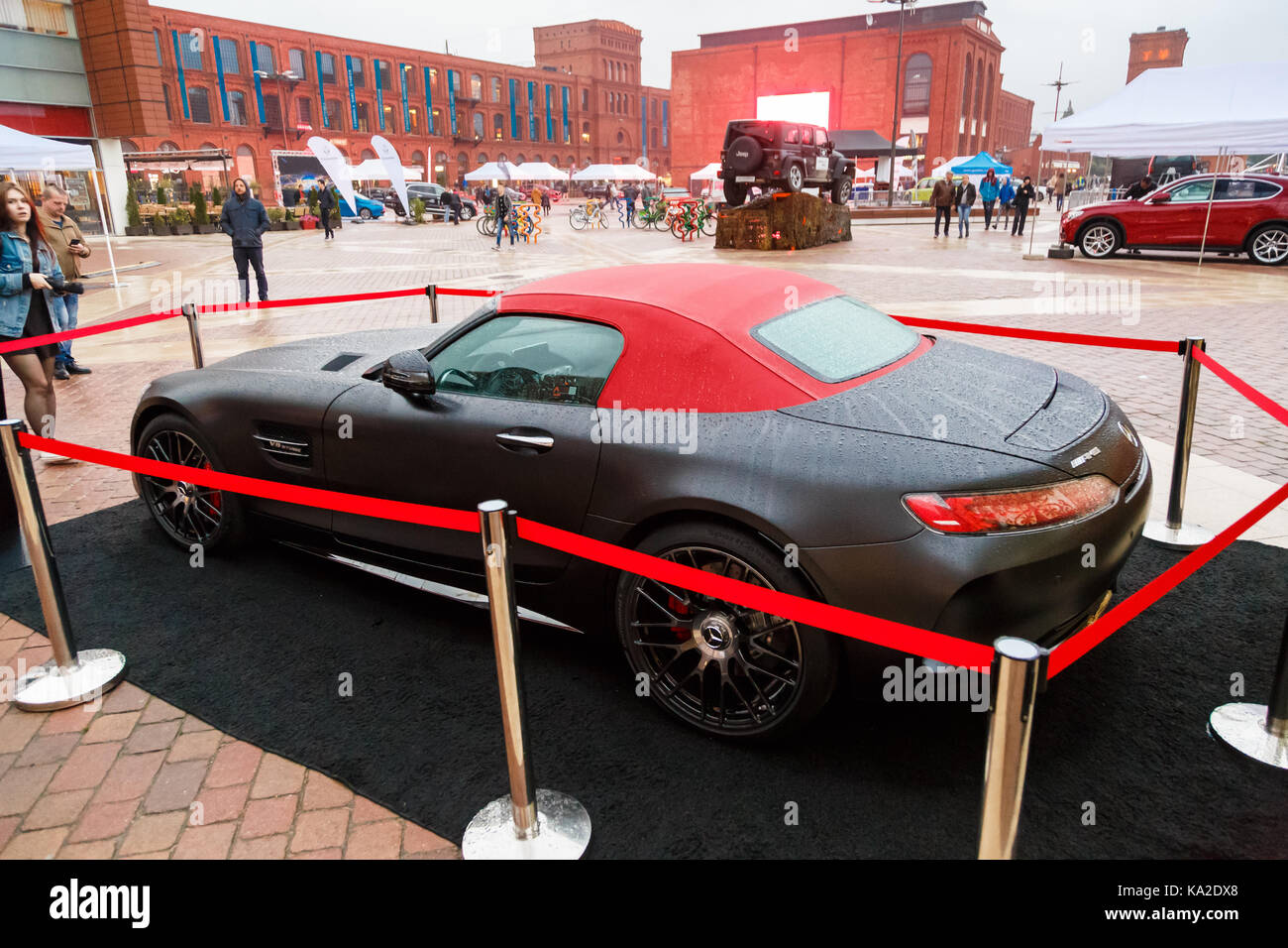 Lodz, Polonia - 16 settembre 2017: la Mercedes-AMG GT auto c mostra presso il negozio centro manufaktura. Foto Stock