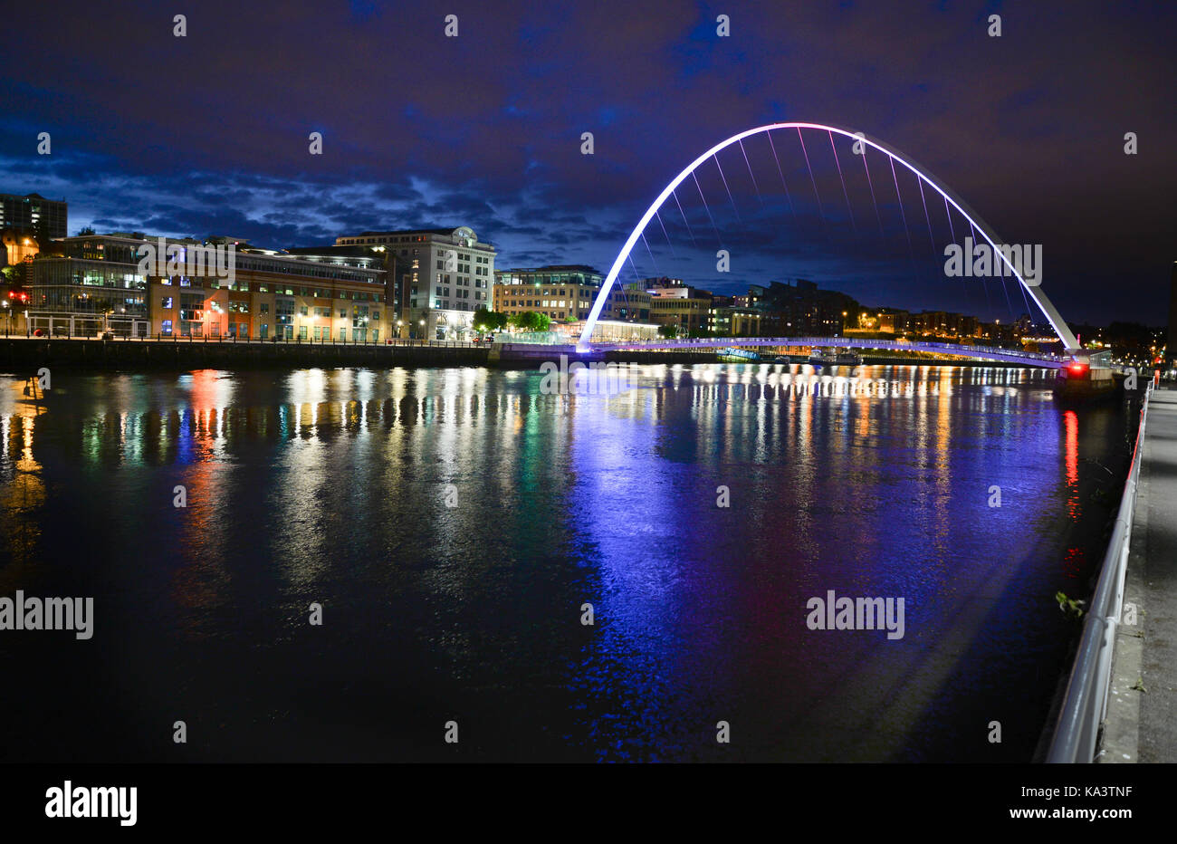 Newcastle Quayside di notte Foto Stock