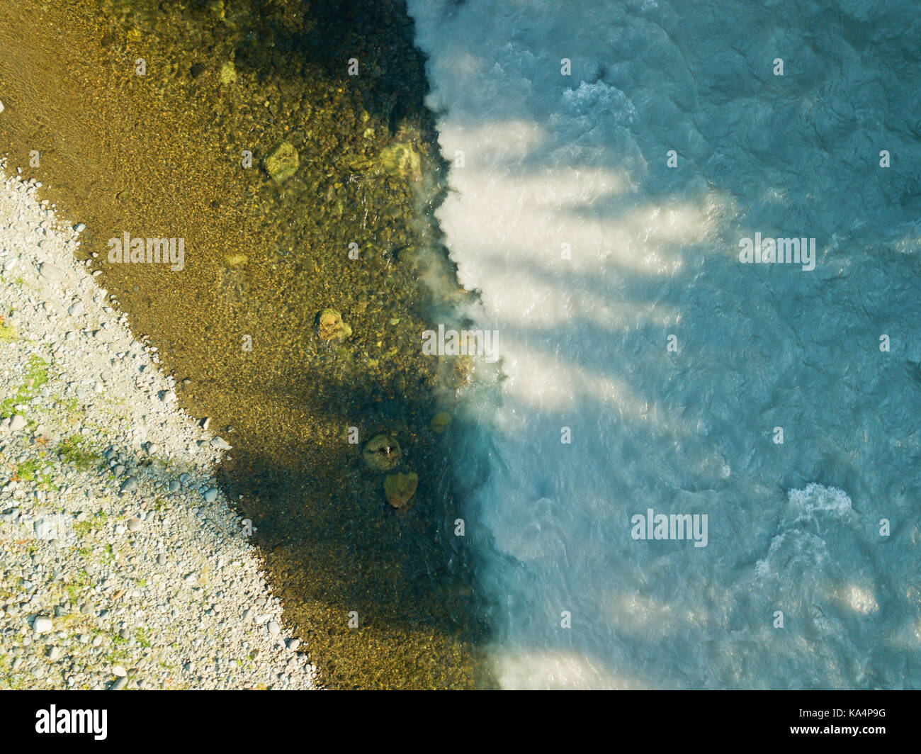 Confluenza del greenwater e fiumi Bianco a Washington il Cascade Mountains. Foto Stock