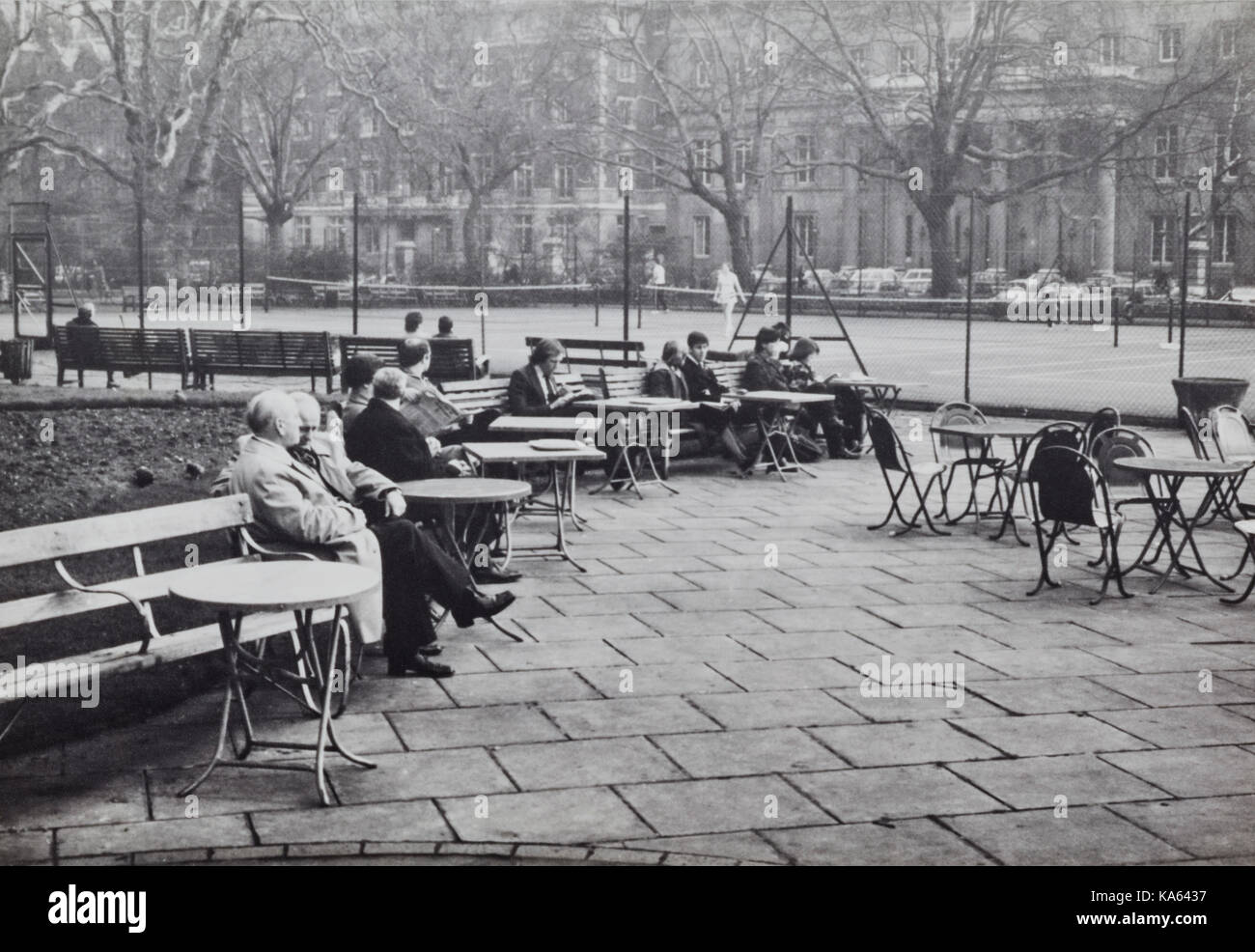 Lincoln Inn Fields 1981 posti a sedere esterni Foto Stock