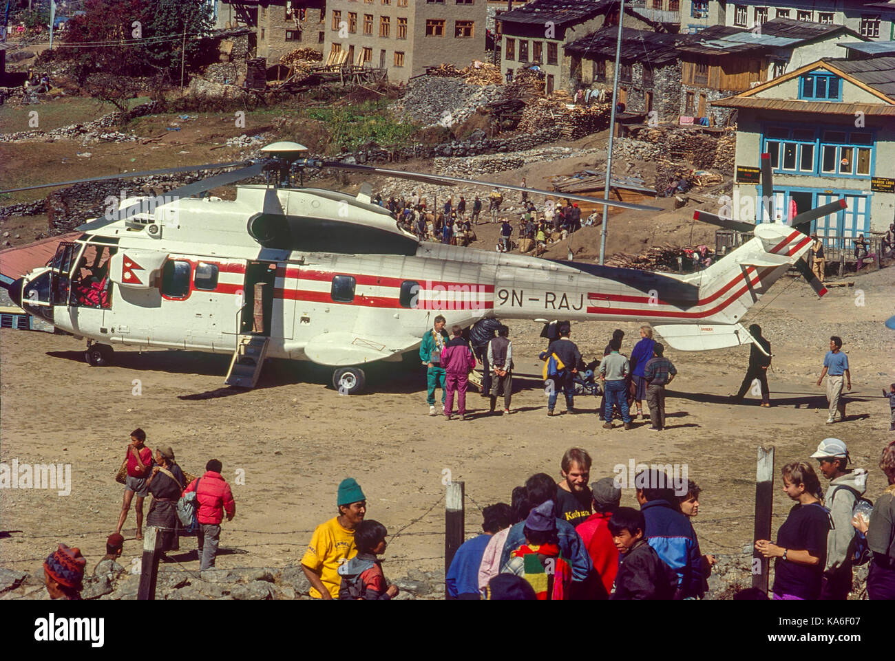 Elicottero lukla airport, Kathmandu, Nepal, asia - stp 258988 Foto Stock