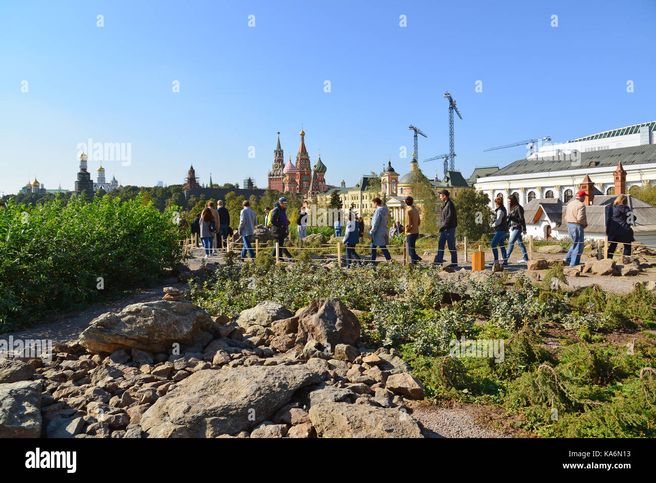 Mosca, Russia - 23 settembre. 2017. zaryadye - nuovo paesaggio e un parco architettonico vicino al Cremlino. Foto Stock