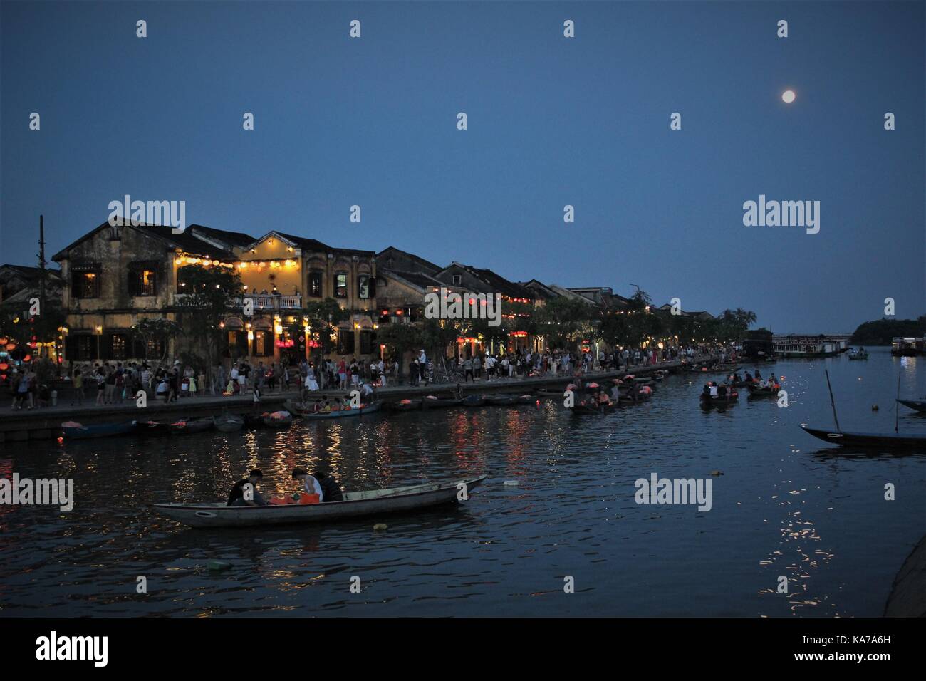 Hoi an old town lavato con le luci della sera , il Vietnam Foto Stock