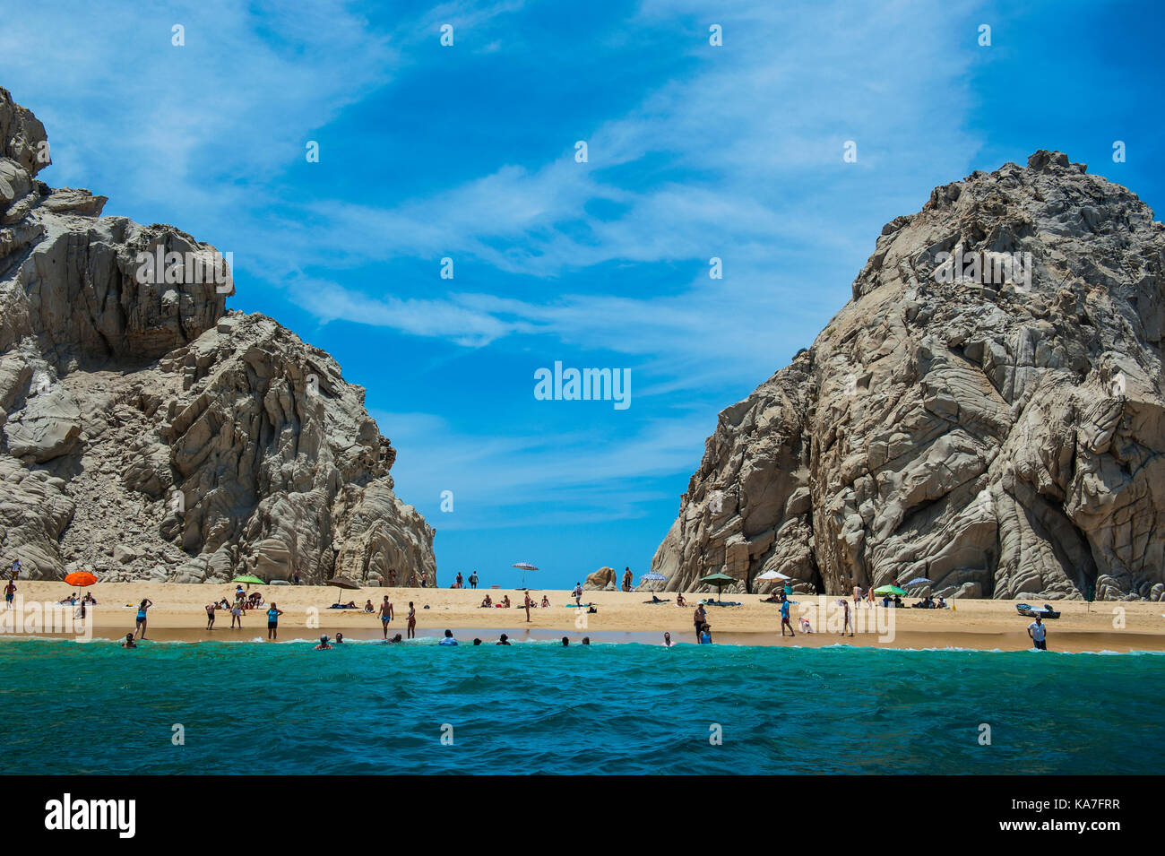 I turisti alla spiaggia sabbiosa, Lands End, Los Cabos, Baja California, Messico Foto Stock