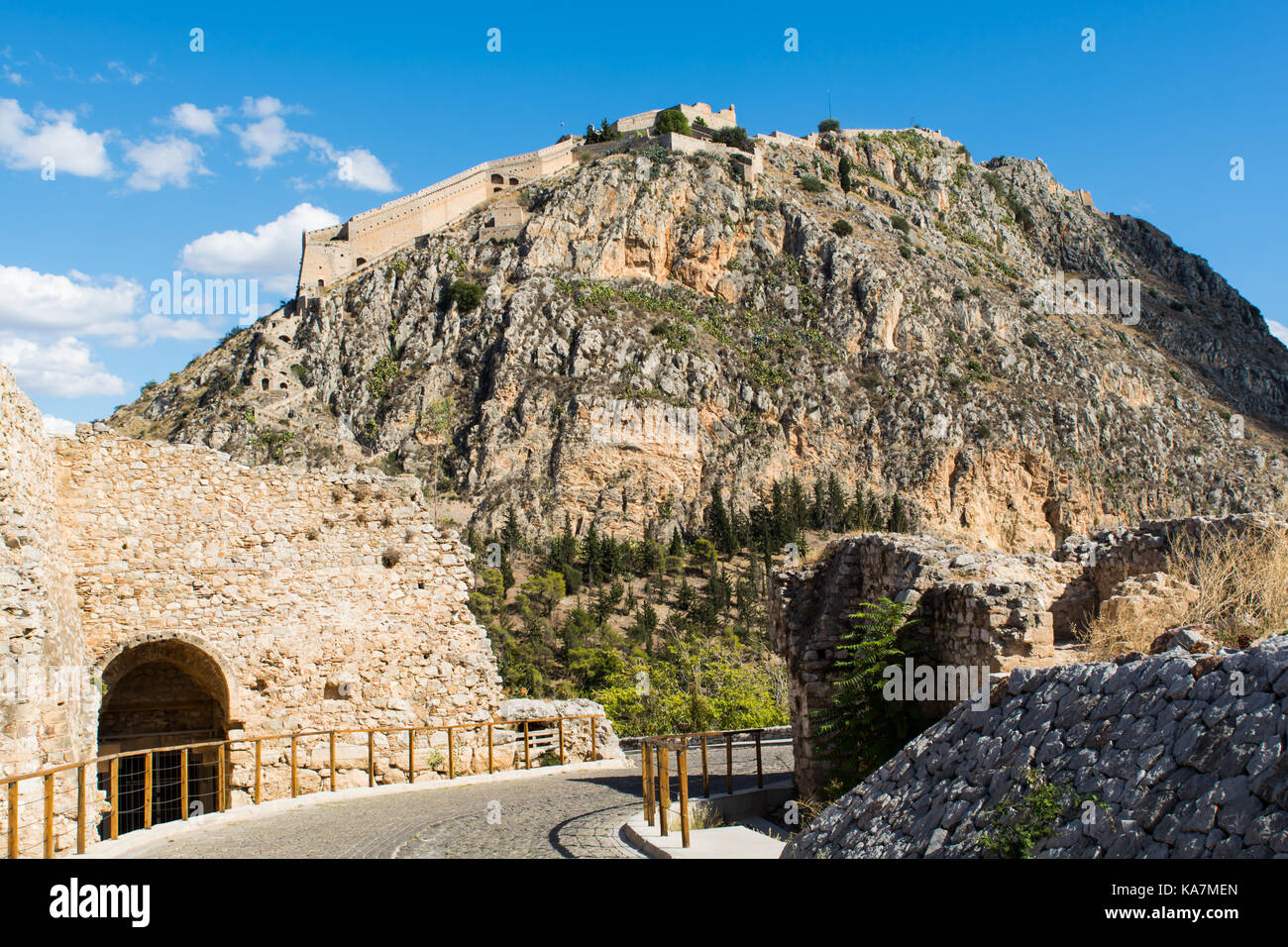 Una vista del castello di palamidi da acronafplia Foto Stock