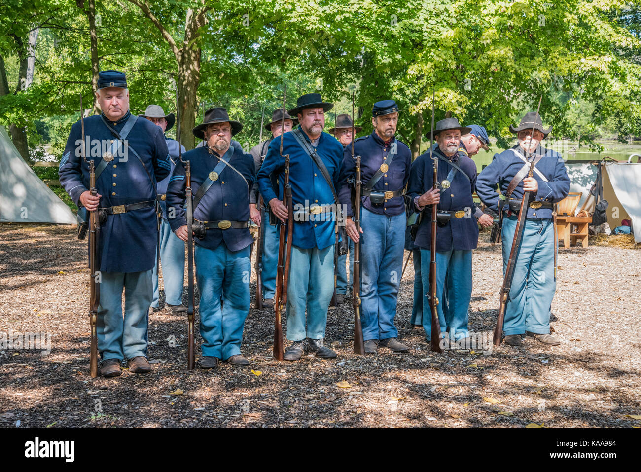 La guerra civile americana, il decimo Illinois guardie sandwich che hanno combattuto con Gen Sherman impresa musketry drill Foto Stock