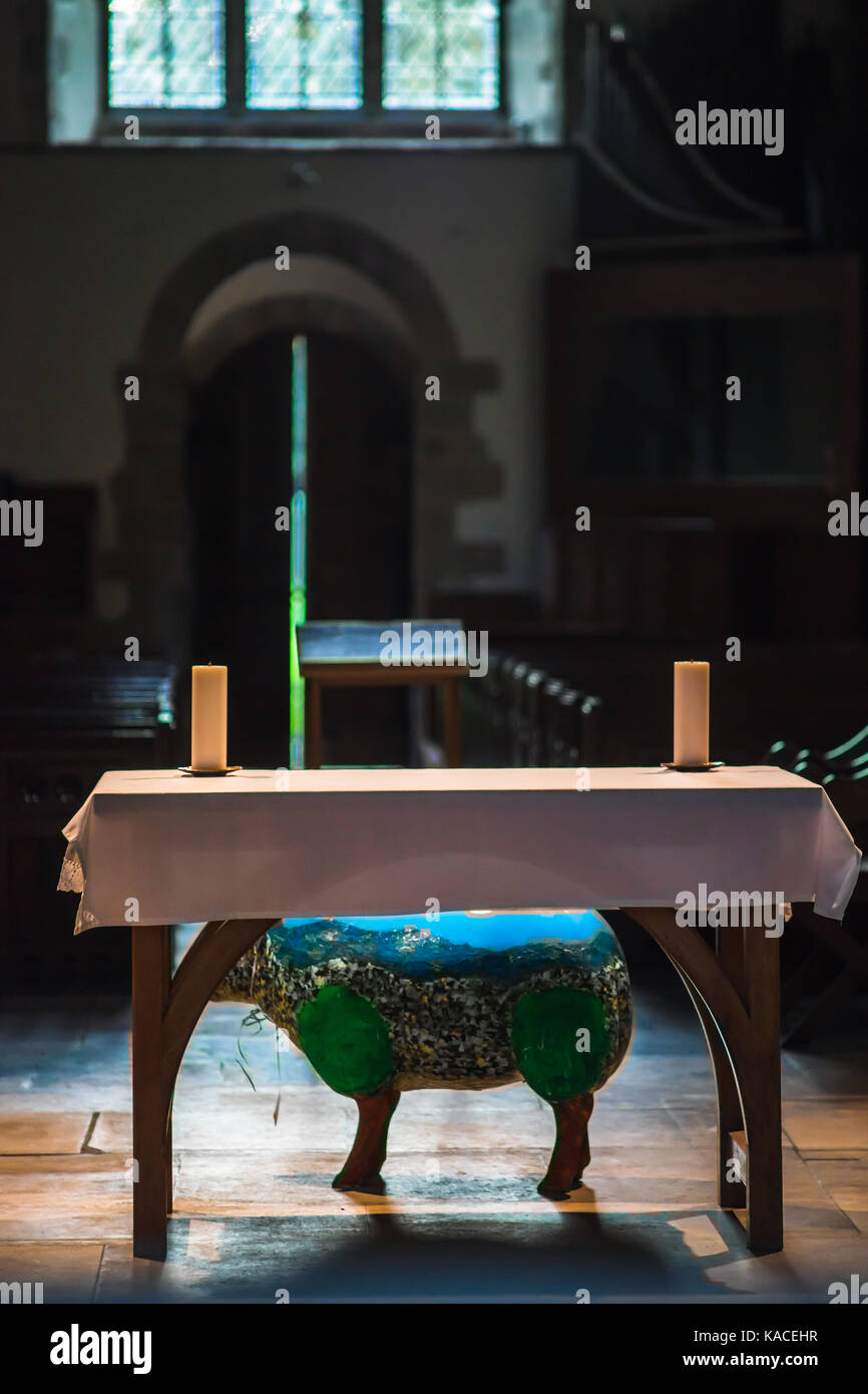 Interno della chiesa parrocchiale di tutti i santi" East Meon, Hampshire, Regno Unito Foto Stock