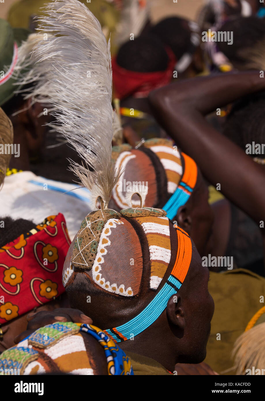 Dassanech orgoglioso Ox celebrazione, Salheng,Turkana County, Omorate, Etiopia Foto Stock