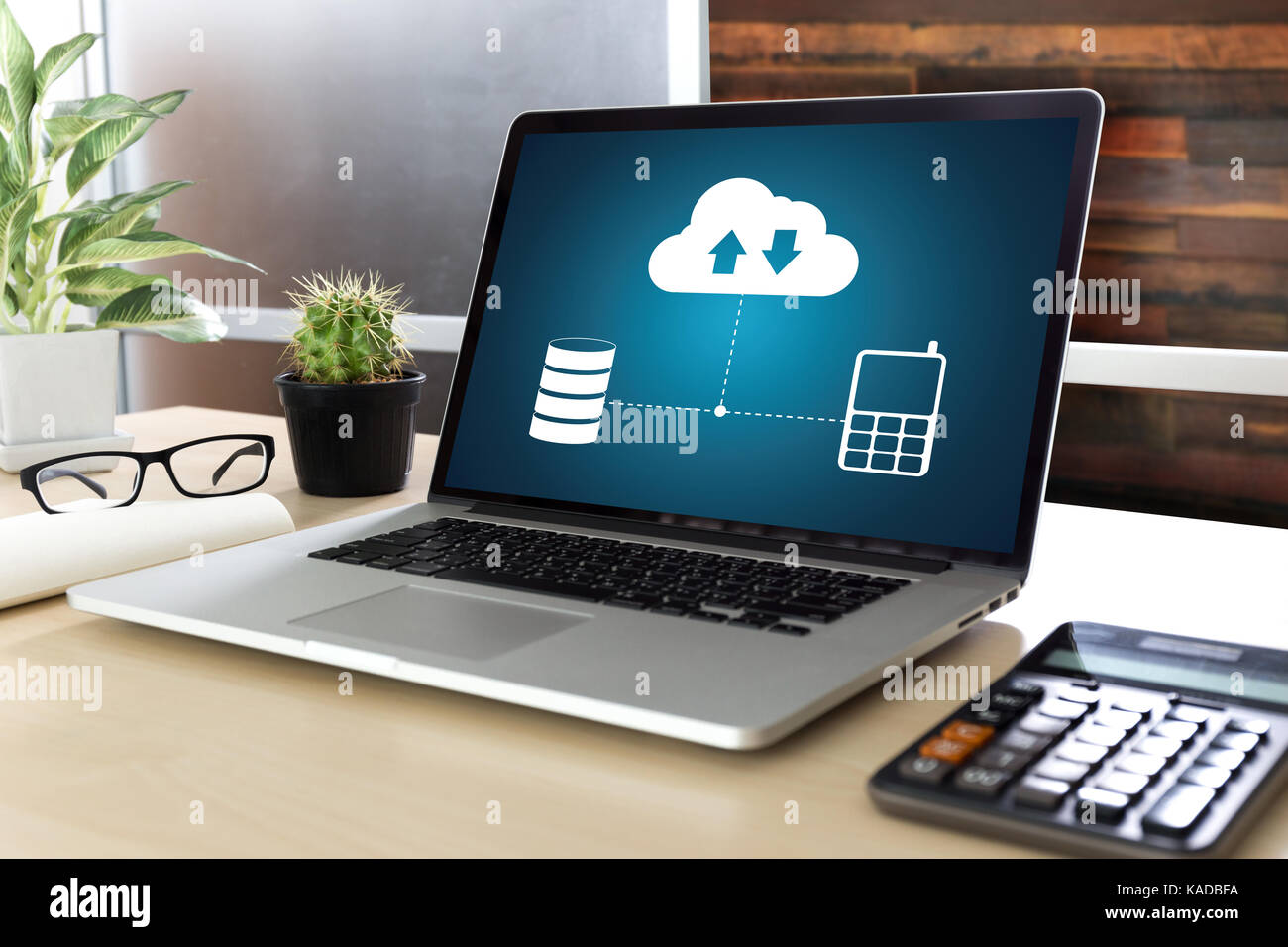 Live streaming backup download di copie di dati di elaborazione dati digitali trasferimento , lo streaming di file di download Foto Stock