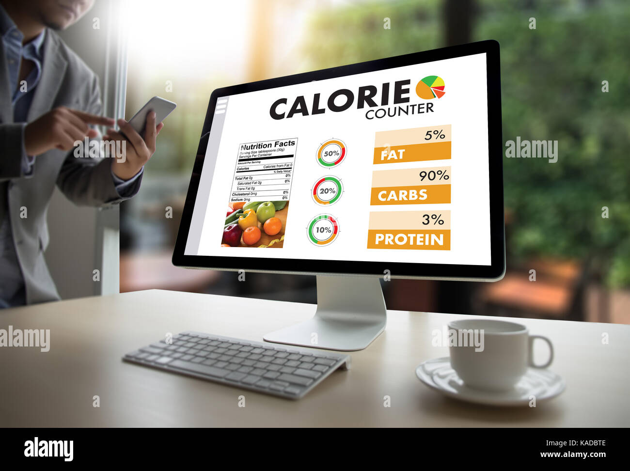 Il conteggio delle calorie counter applicazione medical mangiar sano concetto di dieta Foto Stock