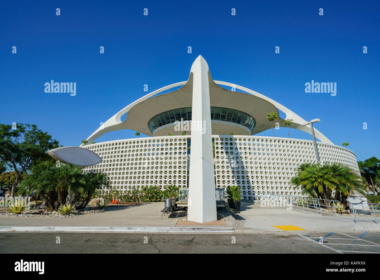 Vista esterna di lax tema edificio sulla mattina di Los Angeles, california, Stati Uniti Foto Stock