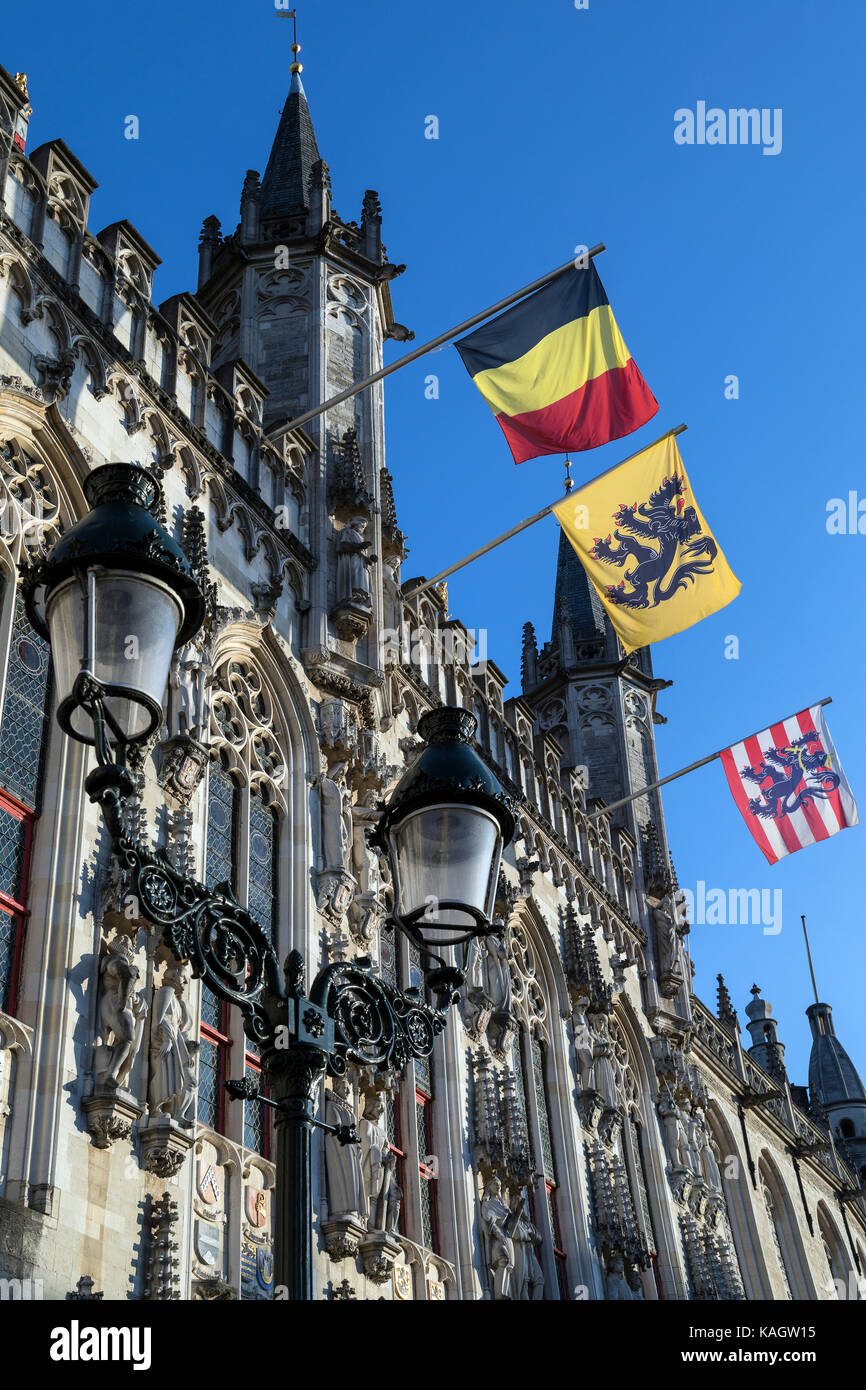 Il provinciaal hof (corte della provincia) in brug piazza della città di Bruges in Belgio. è il primo luogo di incontro per la provinciale governm Foto Stock