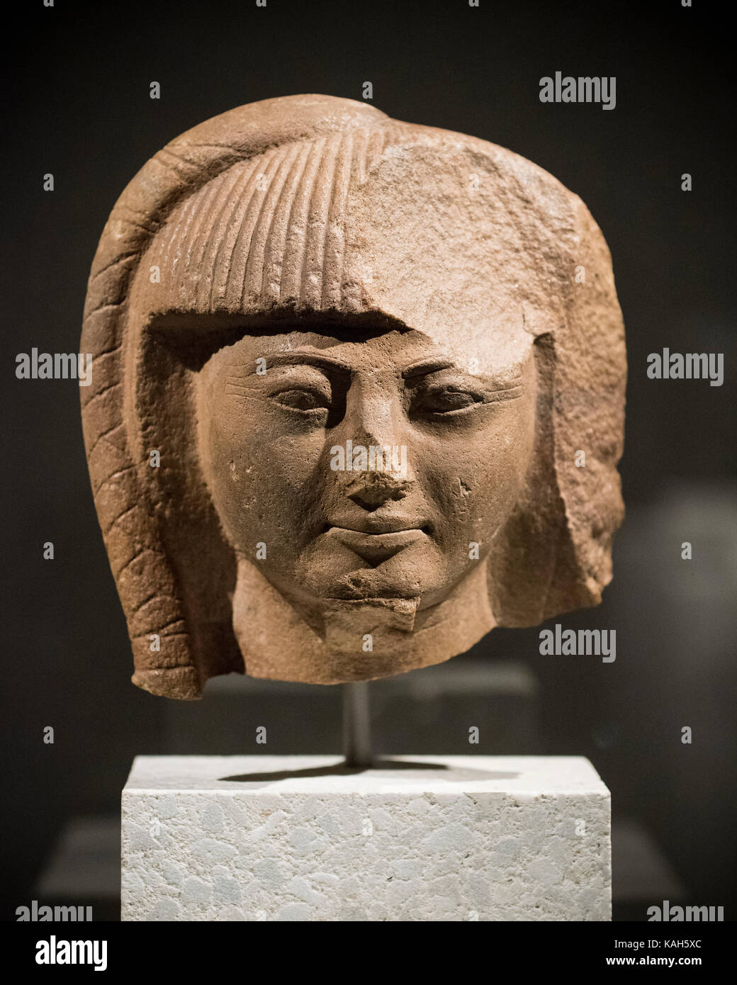 Berlino. Germania. Testa di una statua del Principe Khaemwaset, figlio del re Ramses II (Regno: 570-526 BC), Neues Museum. Nuovo Regno Periodo, Dynasty 19 Foto Stock