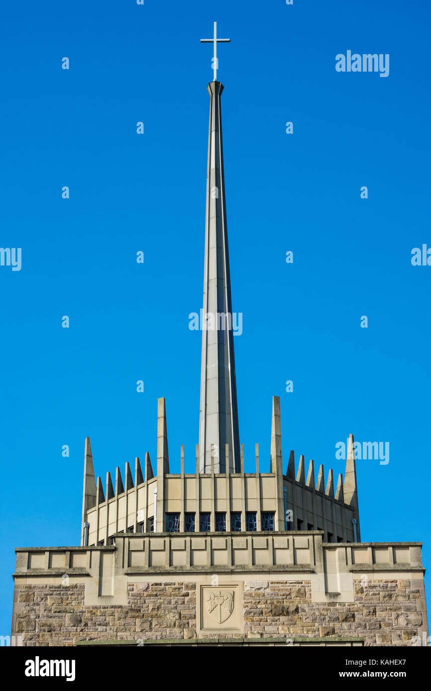 Blackburn Cattedrale (Chiesa Cattedrale di Blackburn Santa Maria la Vergine con San Paolo), la piazza della cattedrale, Blackburn Lancashire, Regno Unito. Foto Stock