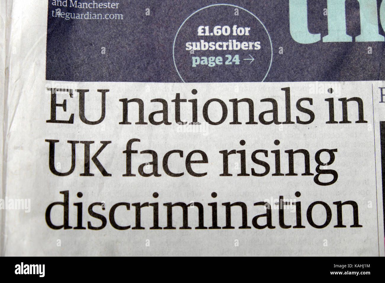 "Cittadini dell UE nel Regno Unito devono affrontare discriminazioni crescenti' quotidiano Guardian headline 2017 Foto Stock