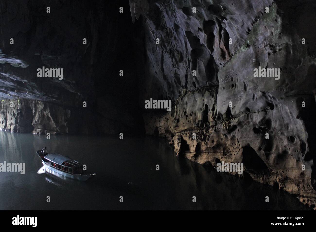 Grotte di phong nha vietnam Foto Stock