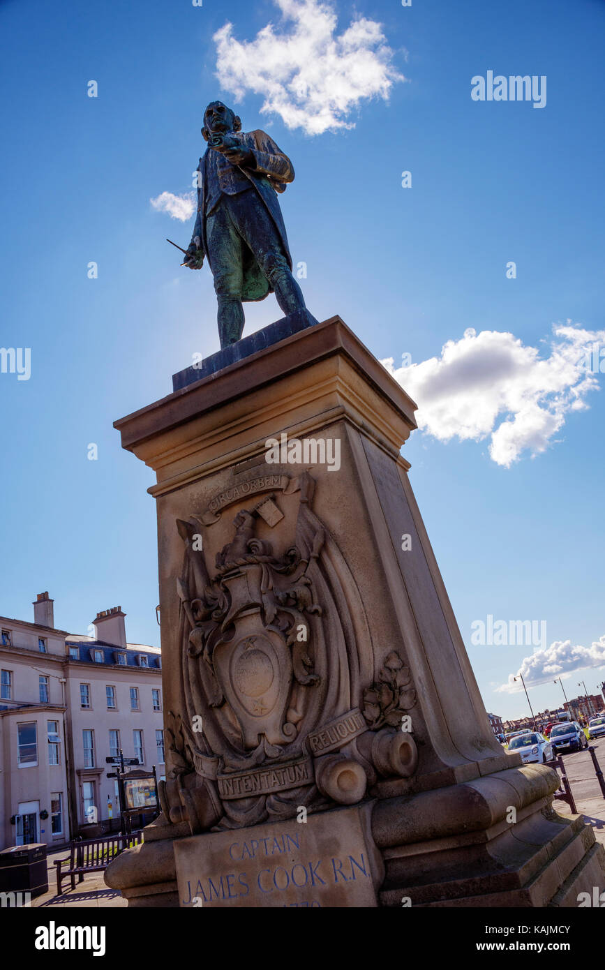 La Captain Cook monument, Whitby, North Yorkshire Foto Stock