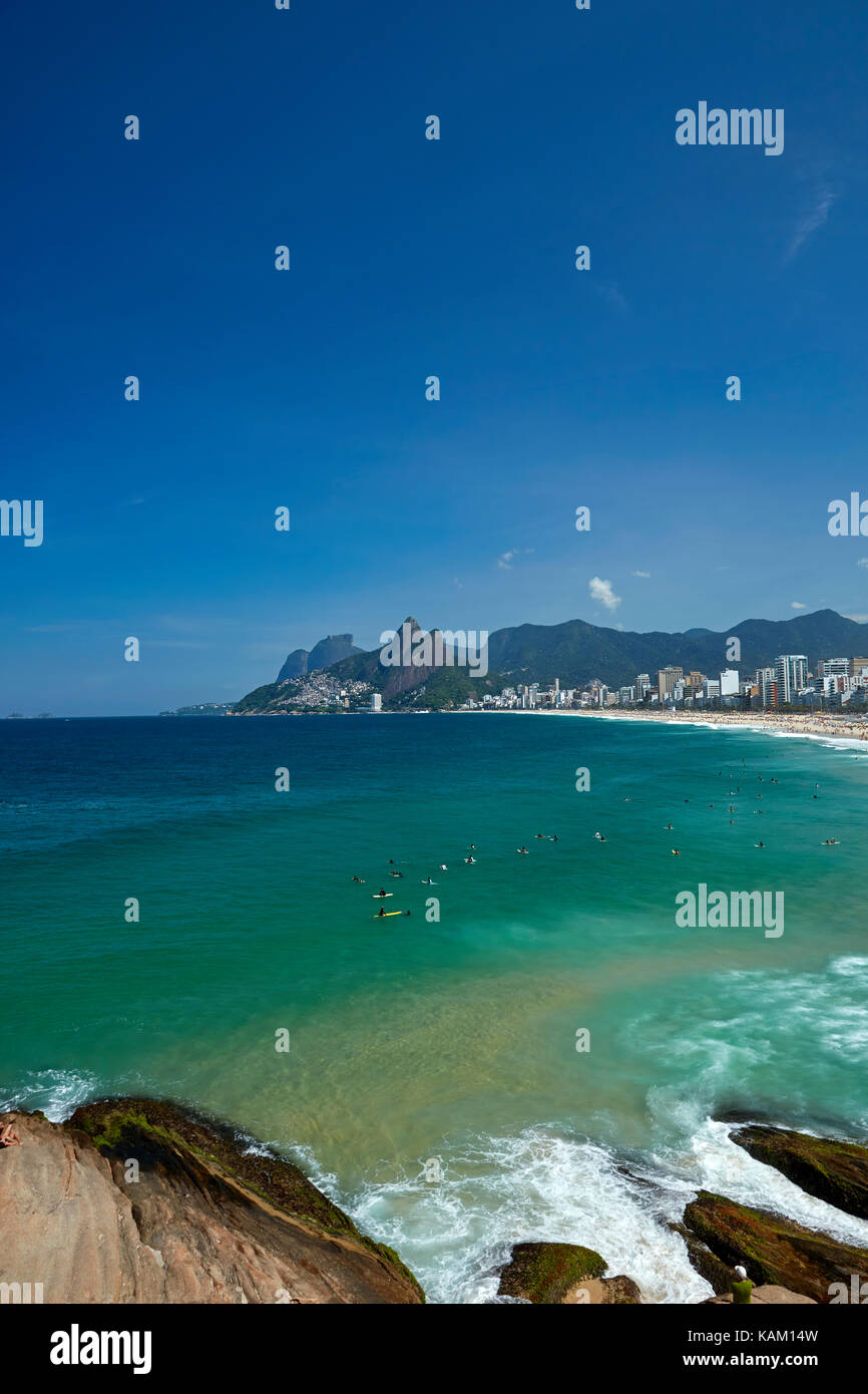 Surfisti a Ipanema beach, rio de janeiro, Brasile, Sud America Foto Stock