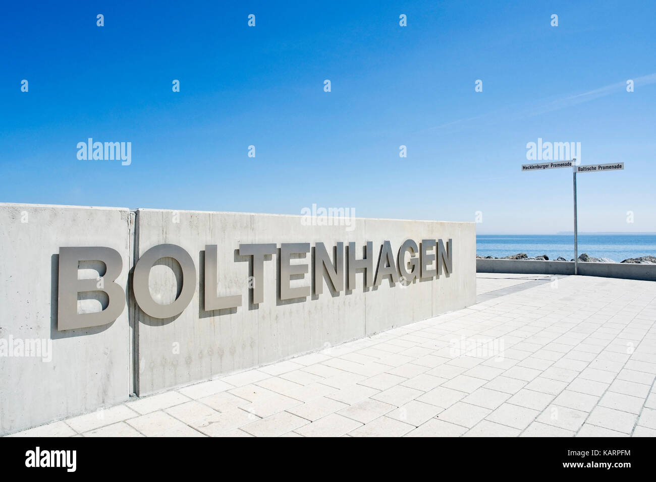 Boltenhagen, boltenhagen corsa in marina hotelresort, boltenhagen schriftzug im hotelresort marina Foto Stock