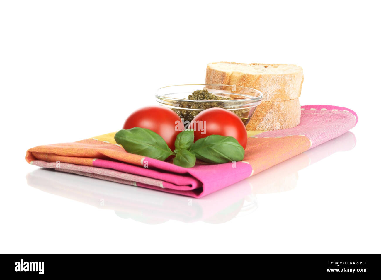 Geesthacht, pesto, pomodori e pane, tomaten und brot Foto Stock