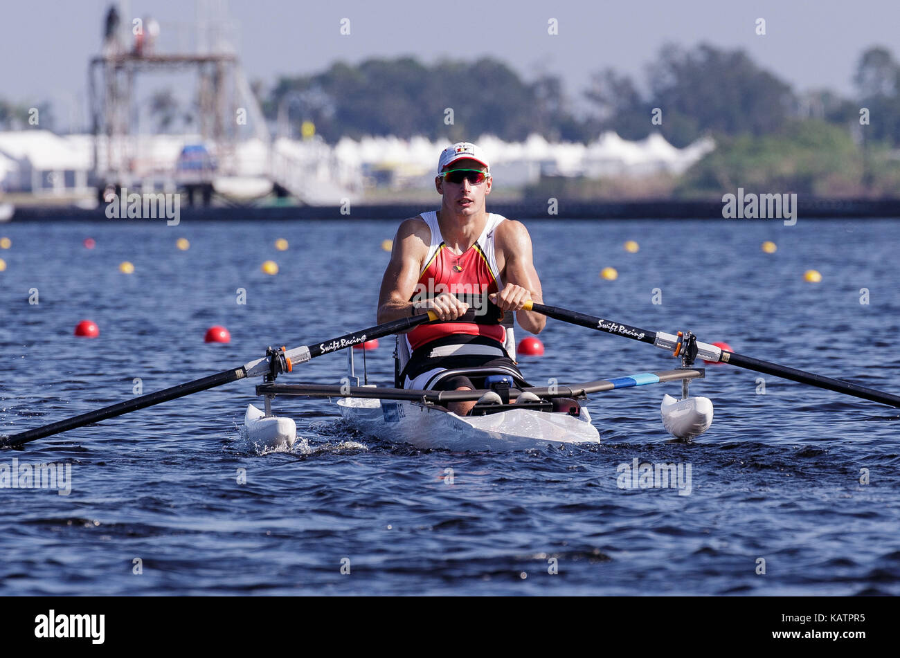 Sarasota-Bradenton, Florida, Stati Uniti d'America. Il 27 settembre, 2017. Louis Toussaint del Team Belgio durante l'(PR1 M1x) PR1 maschile singolo skiff - Repechage del mondo Rowing Championships che si terranno a Nathan Benderson Park in Sarasota-Bradenton, Florida. Del Mecum/CSM/Alamy Live News Foto Stock