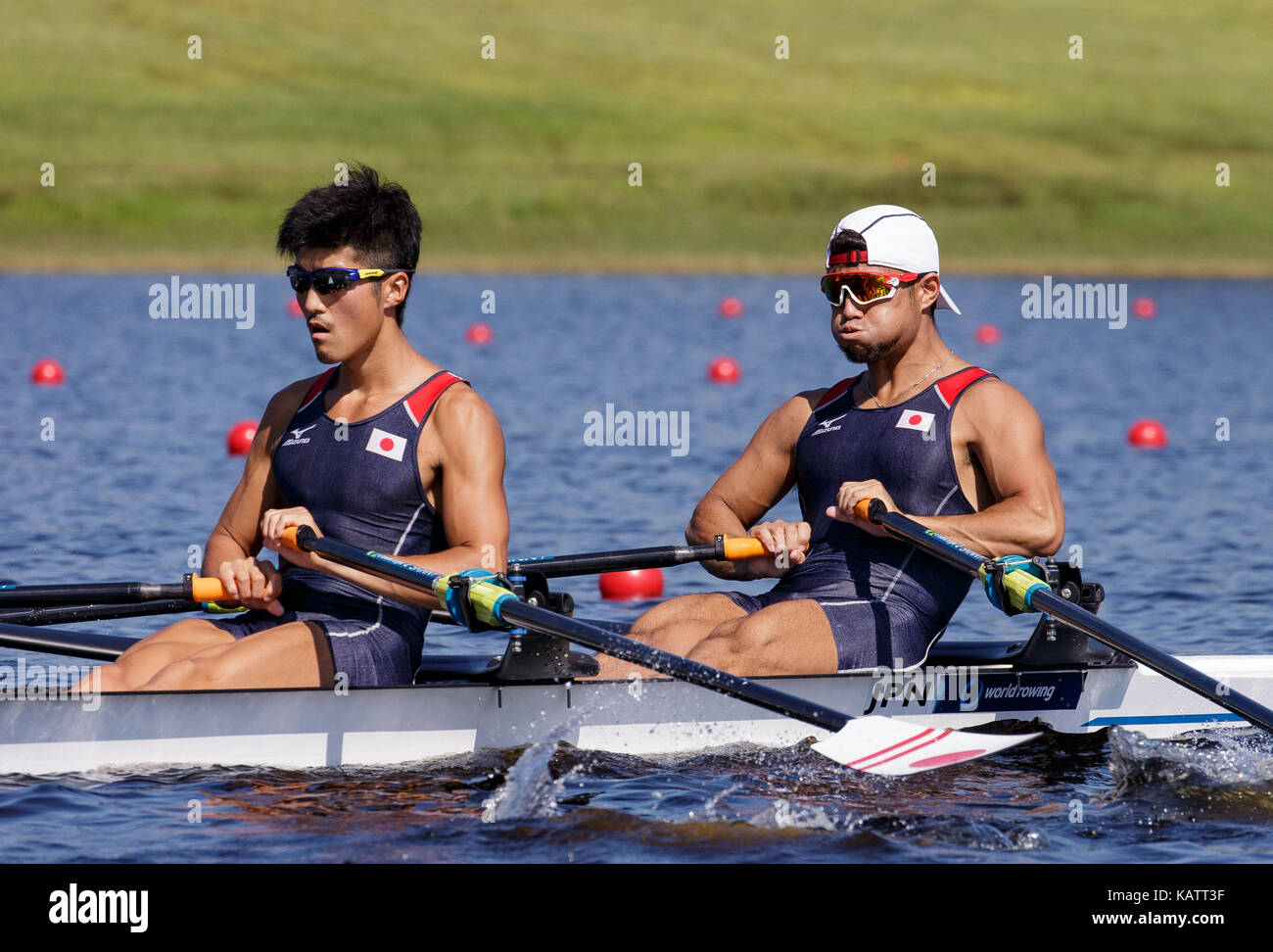 Sarasota-Bradenton, Florida, Stati Uniti d'America. Il 27 settembre, 2017. Yuki Ikeda e Kakeru Sato del team giapponese durante il (LM2x) leggero Uomini Doppio skiff - Semifinale nel mondo Rowing Championships che si terranno a Nathan Benderson Park in Sarasota-Bradenton, Florida. Del Mecum/CSM/Alamy Live News Foto Stock