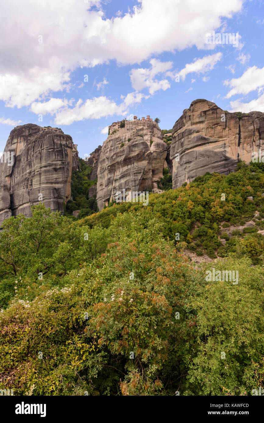 Le formazioni rocciose e i monasteri di Meteora tessaglia grecia Foto Stock