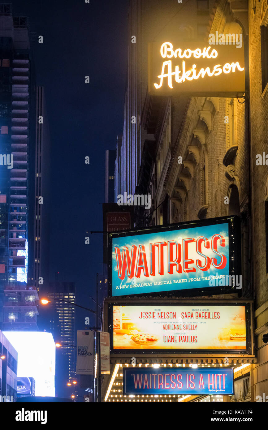 Cameriera, il musical di Broadway al Brooks Atkinson Theatre di New York City Foto Stock