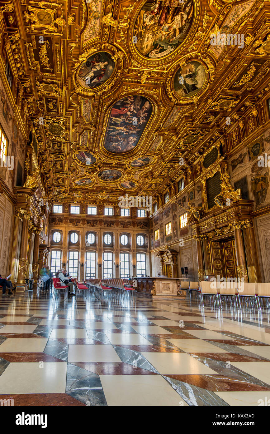 Goldener Saal o Golden Hall di Rathaus o City Hall, Augsburg, Baviera, Germania Foto Stock