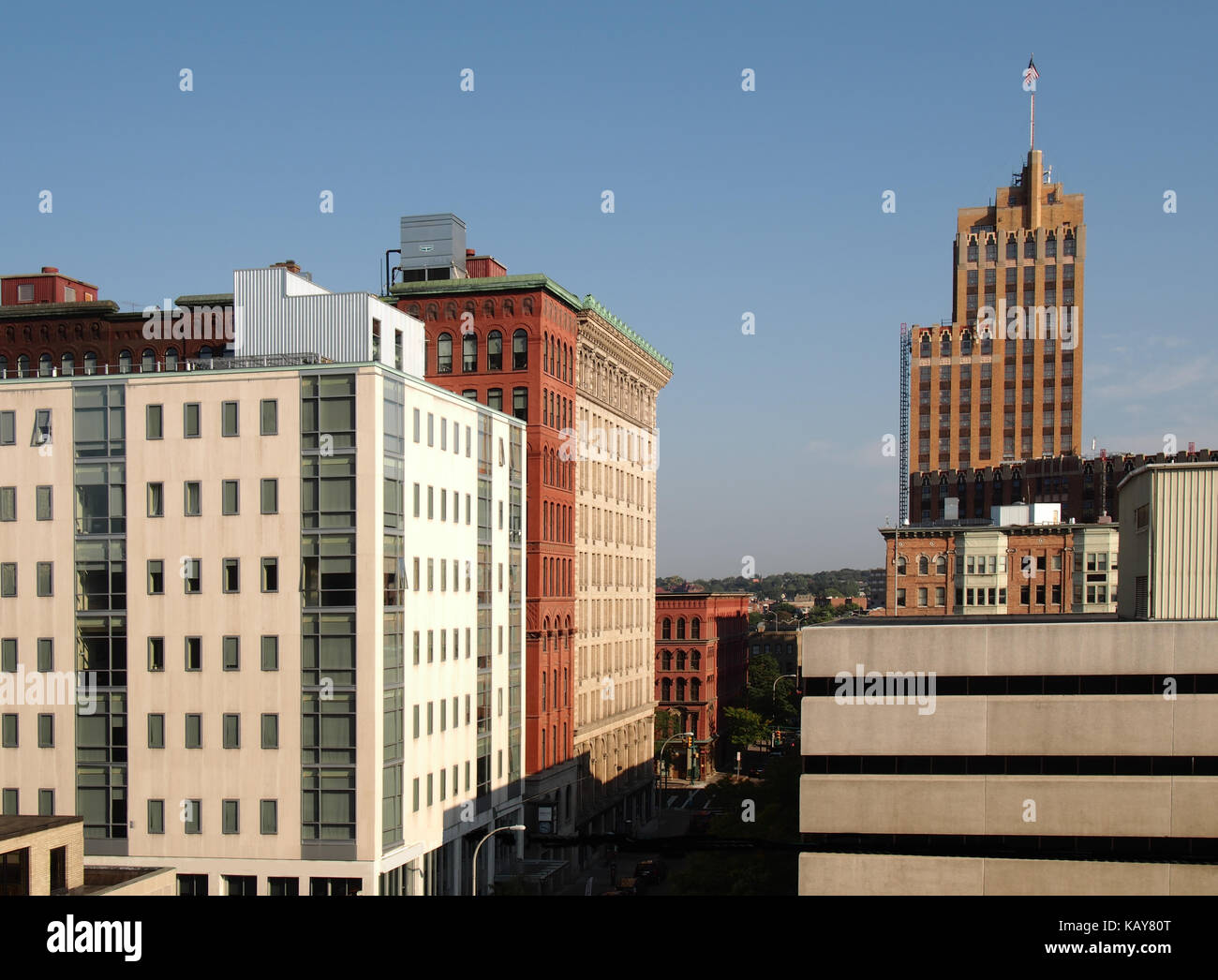 Syracuse, New york, Stati Uniti d'America. 27 settembre 2017. vista degli edifici su warren street nel centro di Siracusa, new york Foto Stock