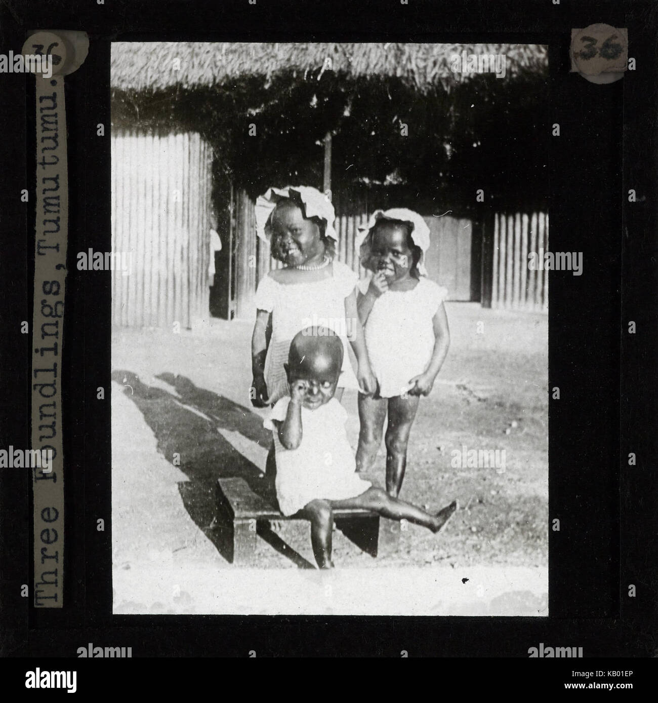 Tre Foundlings, Tumutumu, Kenya, ca.1905 ca.1940 (imp cswc GB 237 CSWC47 LS7 036) Foto Stock