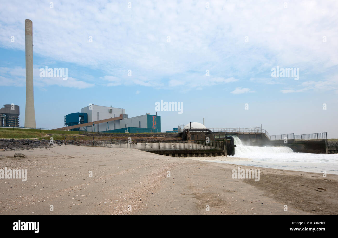 La centrale nucleare di Borssele sulle rive del Westerschelde nei Paesi Bassi Foto Stock