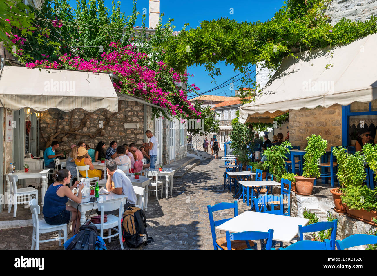 Hydra Island. Cafe e tradizionale taverna greca in città HYDRA, HYDRA, Grecia, ISOLE DELL'ARGOSARONICO Foto Stock