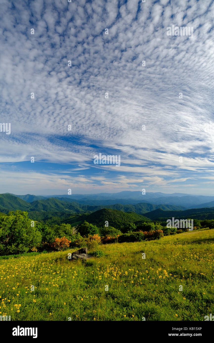 Nuvole sulla montagna di stefano Foto Stock