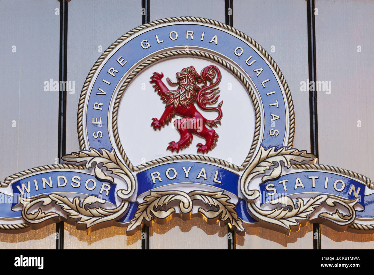 Inghilterra, berkshire, Windsor, Windsor Royal Station, ingresso, Stemma, emblema, Foto Stock