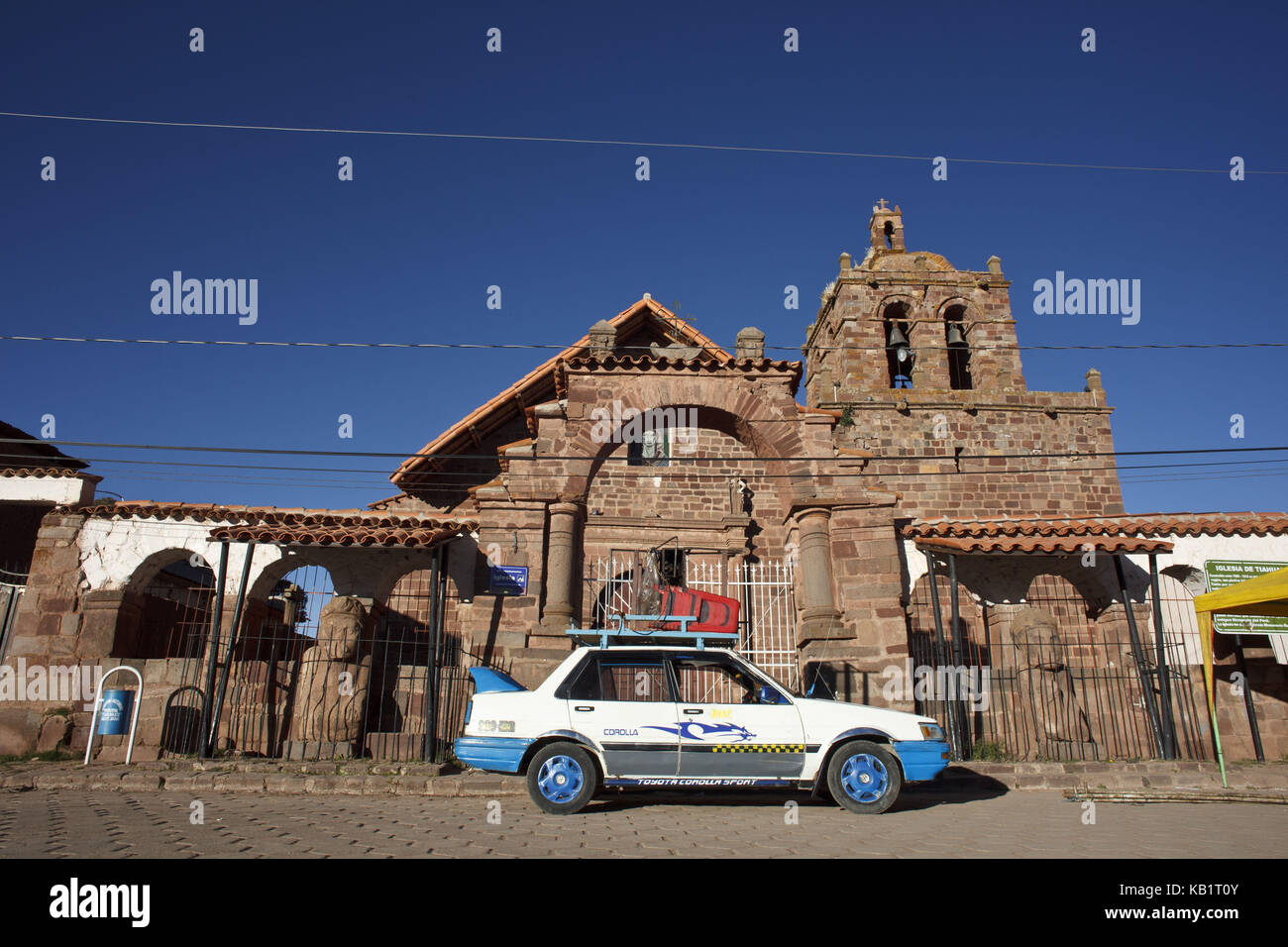 Bolivia, Tiahuanaco, chiesa, Foto Stock