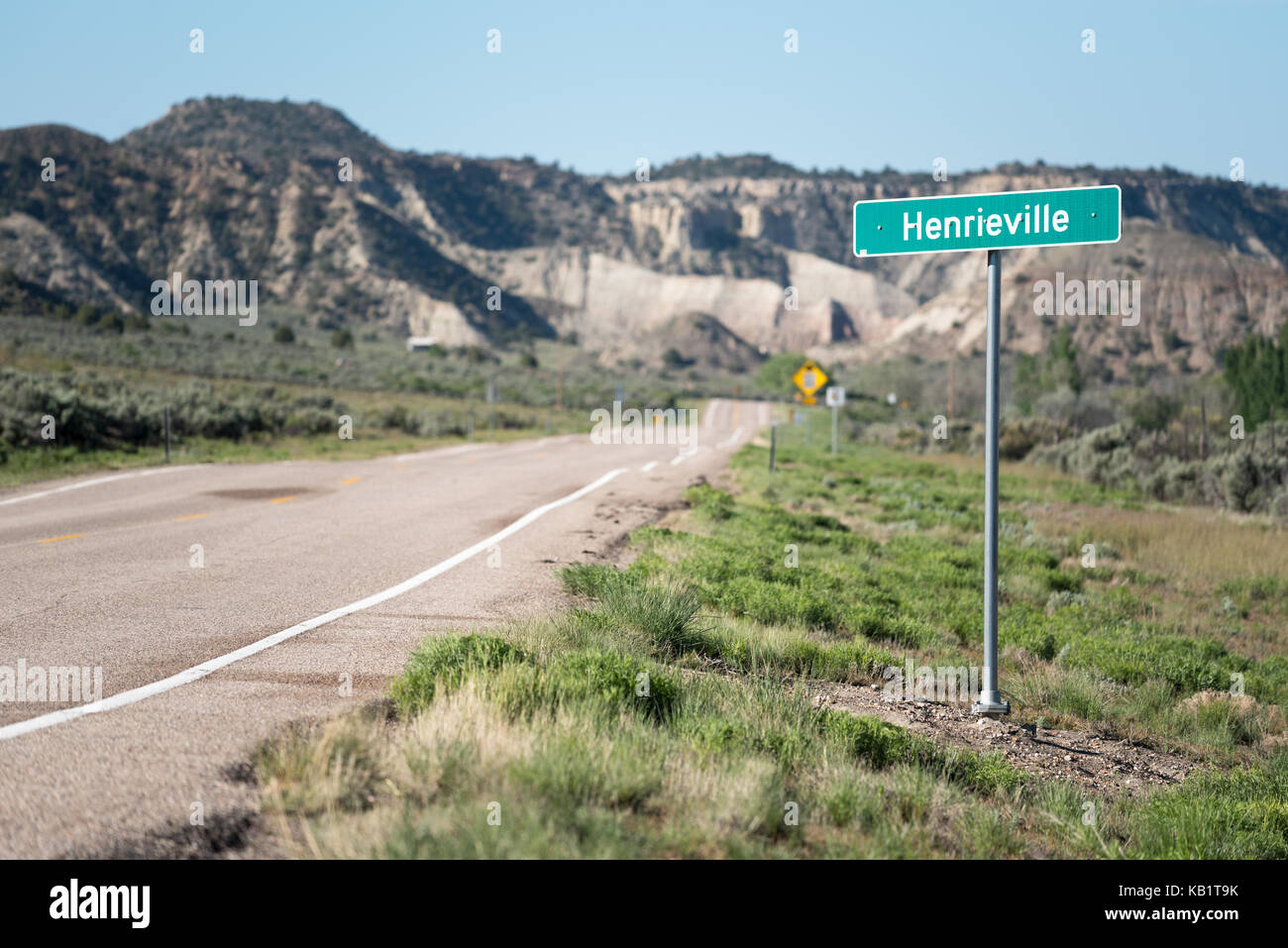 Stradale ondulata in corrispondenza del bordo di henrieville, Utah. Foto Stock