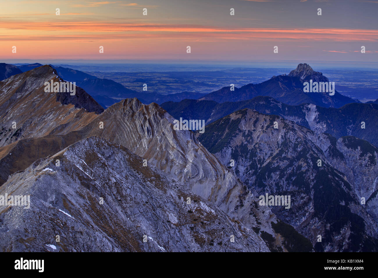 Austria, Tirolo, Ausserfern, Alpi Ammergau, Upsspitze, piatto di montagna, Säuling, Foto Stock