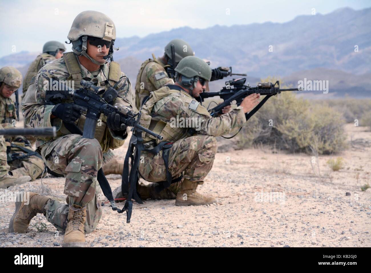 Soldati dal decimo delle forze speciali Gruppo (Airborne) Foto Stock