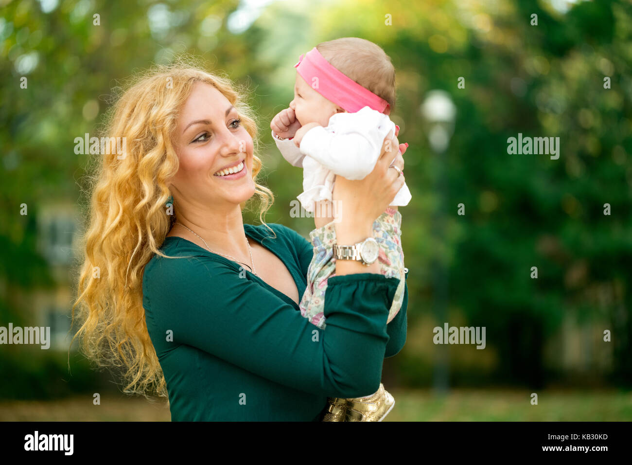 Adorabili e la madre e il bambino, per esterno Foto Stock