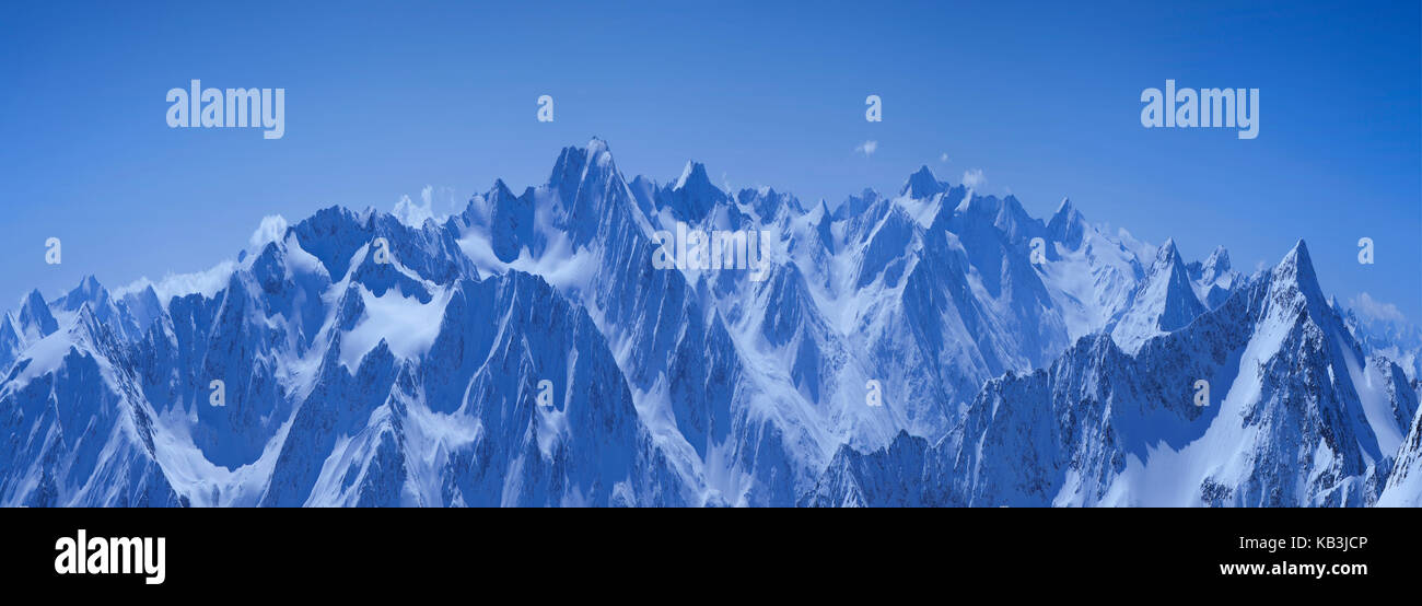 Montagne di fantasia nella neve, (m), Foto Stock