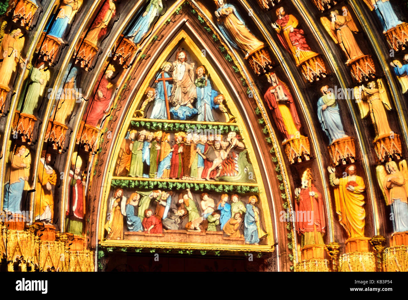 Francia, Bas Rhin, Strasburgo, città vecchia sono classificati come patrimonio mondiale dall'UNESCO, la cattedrale di Notre Dame, la facciata occidentale, estate 2015 spettacolo di luci e suoni Foto Stock