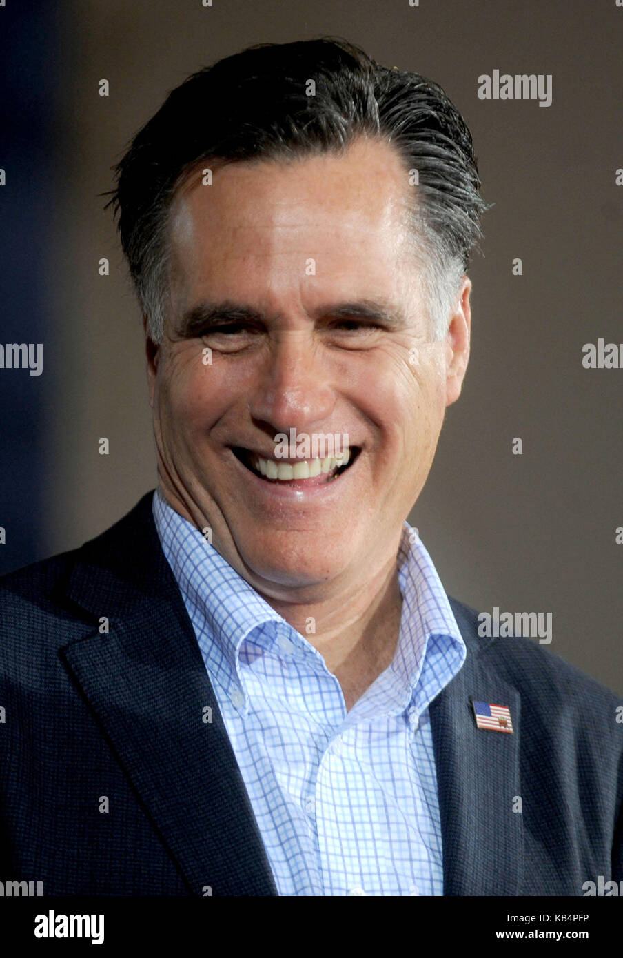 Rock HILL, CAROLINA DEL SUD - 18 GENNAIO: Mitt Romney, presidenziale repubblicano, tiene un raduno elettorale presso la Wittorp University di Rock Hill, Carolina del Sud, 18 gennaio 2012. South Carolina terrà il suo repubblicano primario il 21 gennaio 2012 Persone: MITT Romney trasmissione Ref: MNC1 credito: Hoo-Me.com / MediaPunch Foto Stock