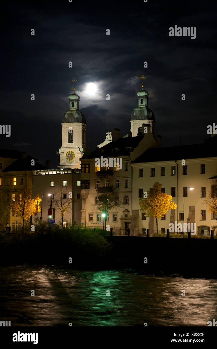 Austria, Tirolo, Innsbruck, la riva sud del fiume Inn, Cattedrale di saint-jakob malattia (saint-jacques) nella Hofburg Foto Stock