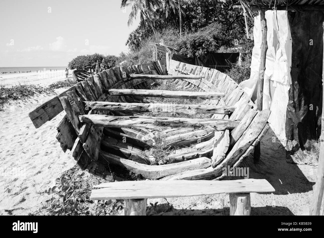 Vecchia barca abbandonata Foto Stock