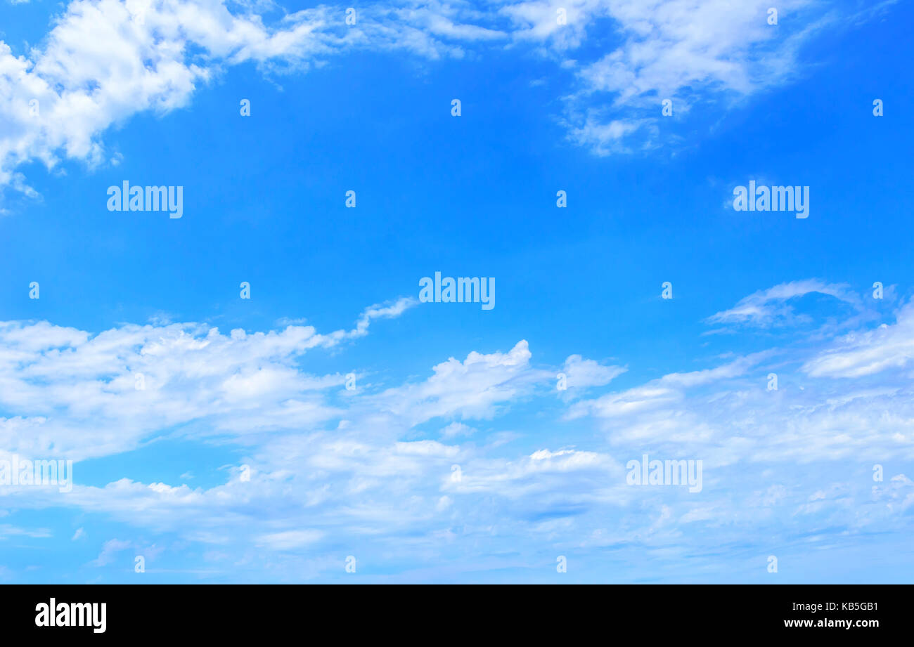 Lo sfondo da cielo nuvoloso. Foto Stock