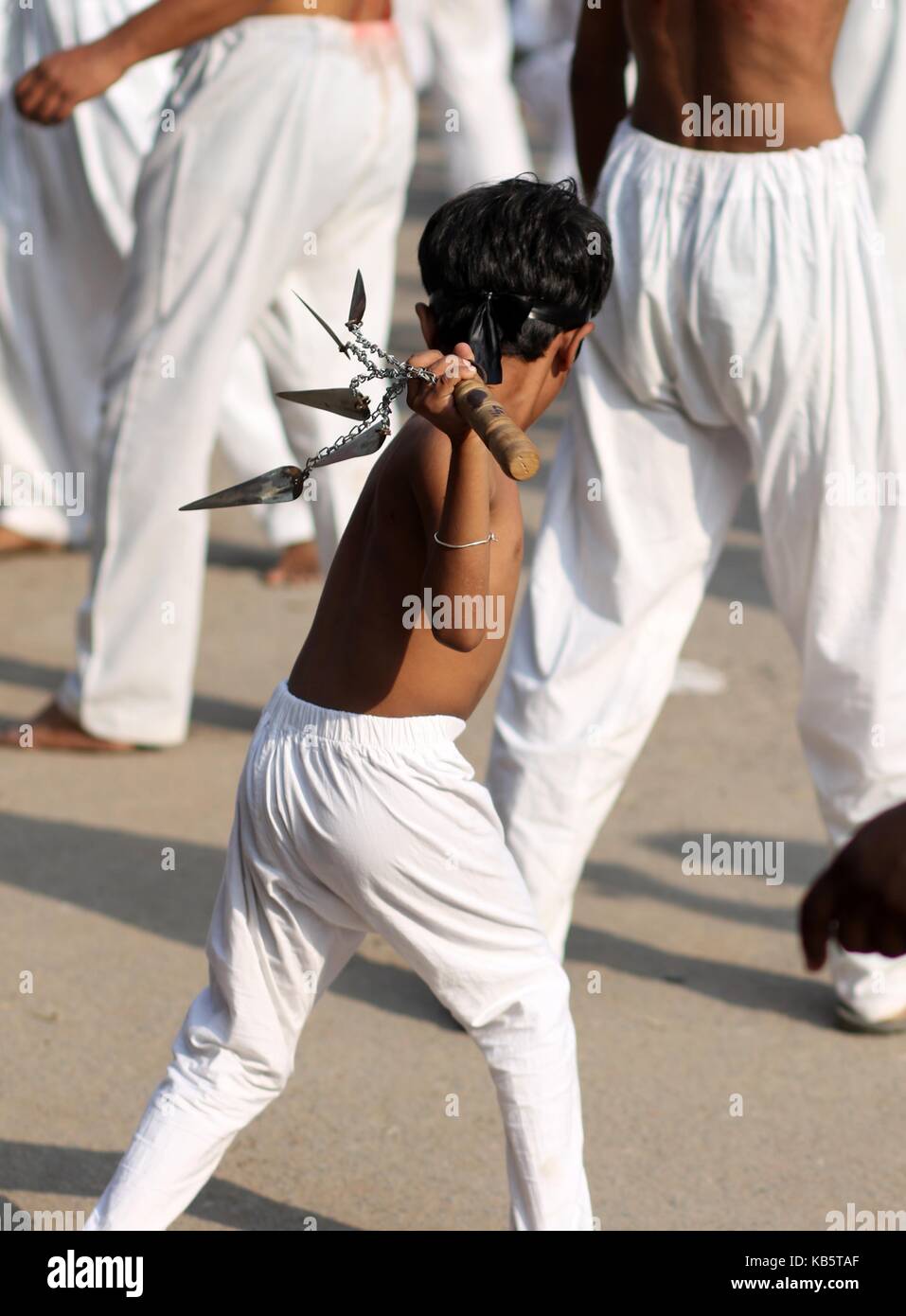 Alahabad, Uttar Pradesh, India. 28 Settembre 2017. Allahabad: i musulmani sciiti partecipano ad una processione lutto in occasione del 7° giorno del mese di Muharram ad Allahabad il 28-09-2017. Credit: Prabhat Kumar Verma/ZUMA Wire/Alamy Live News Foto Stock