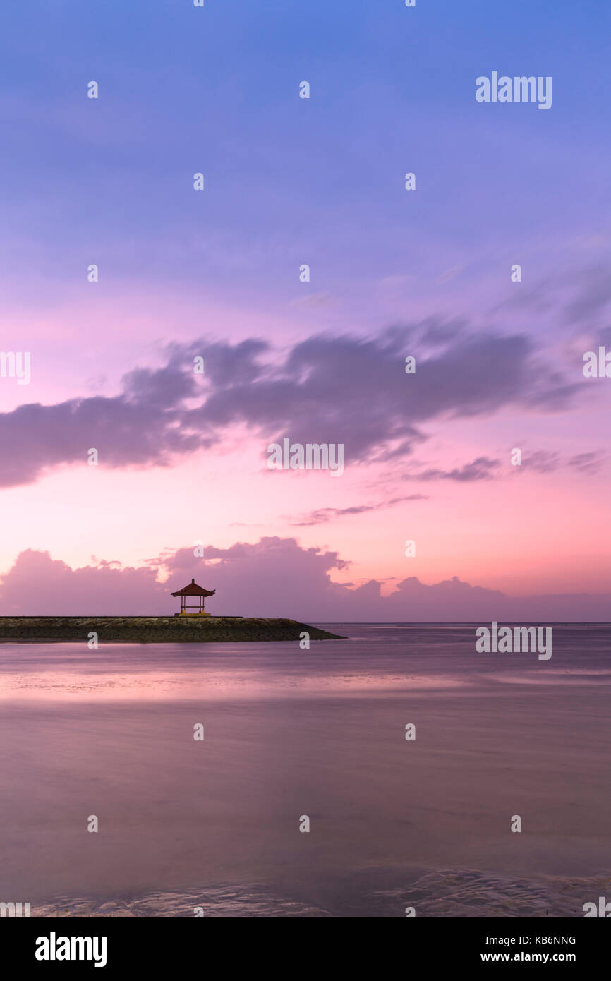 Sanur Beach a sunrise, Bali, Indonesia Foto Stock